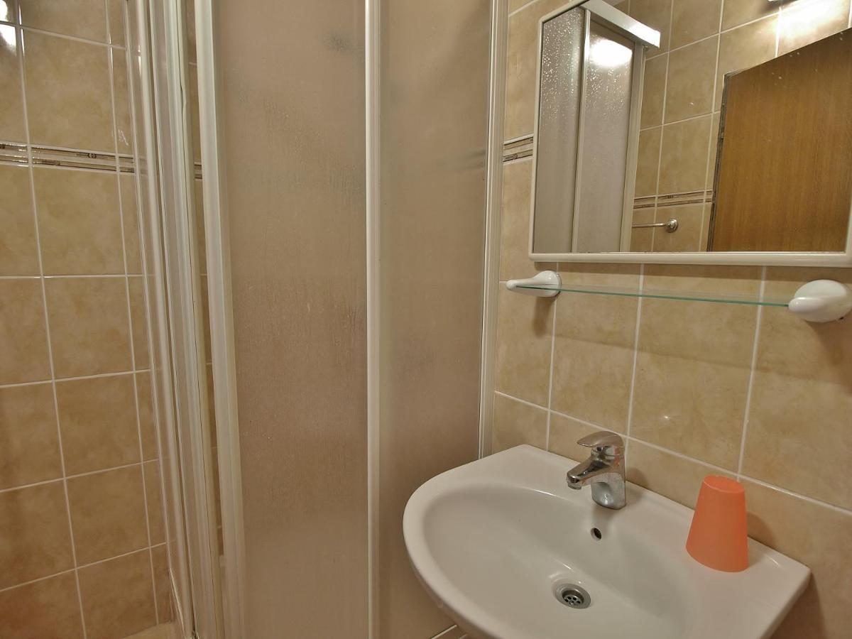 Apartments Biserka راب المظهر الخارجي الصورة