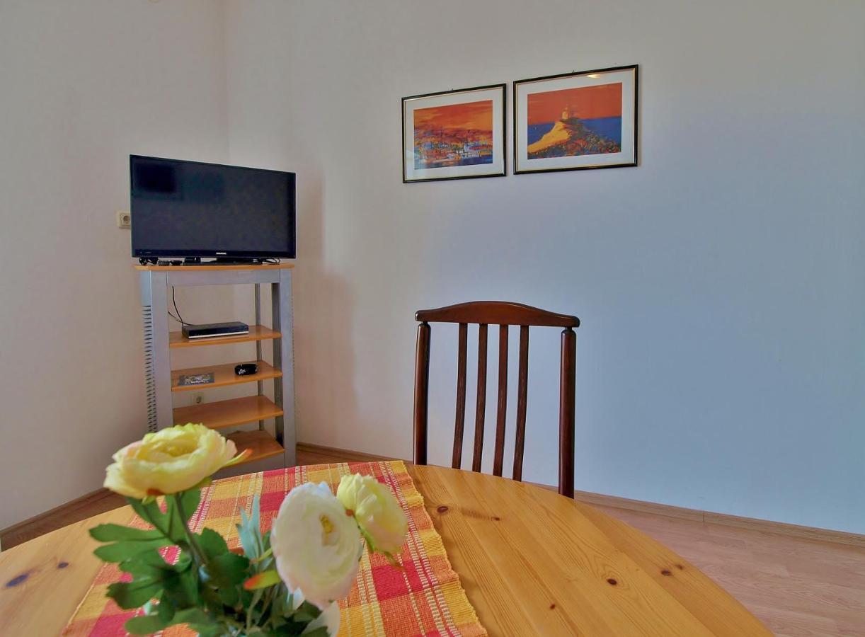 Apartments Biserka راب المظهر الخارجي الصورة