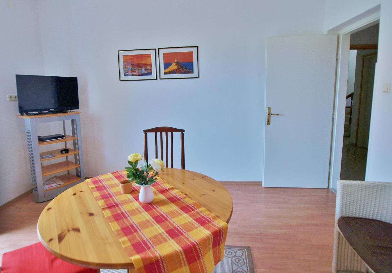 Apartments Biserka راب المظهر الخارجي الصورة