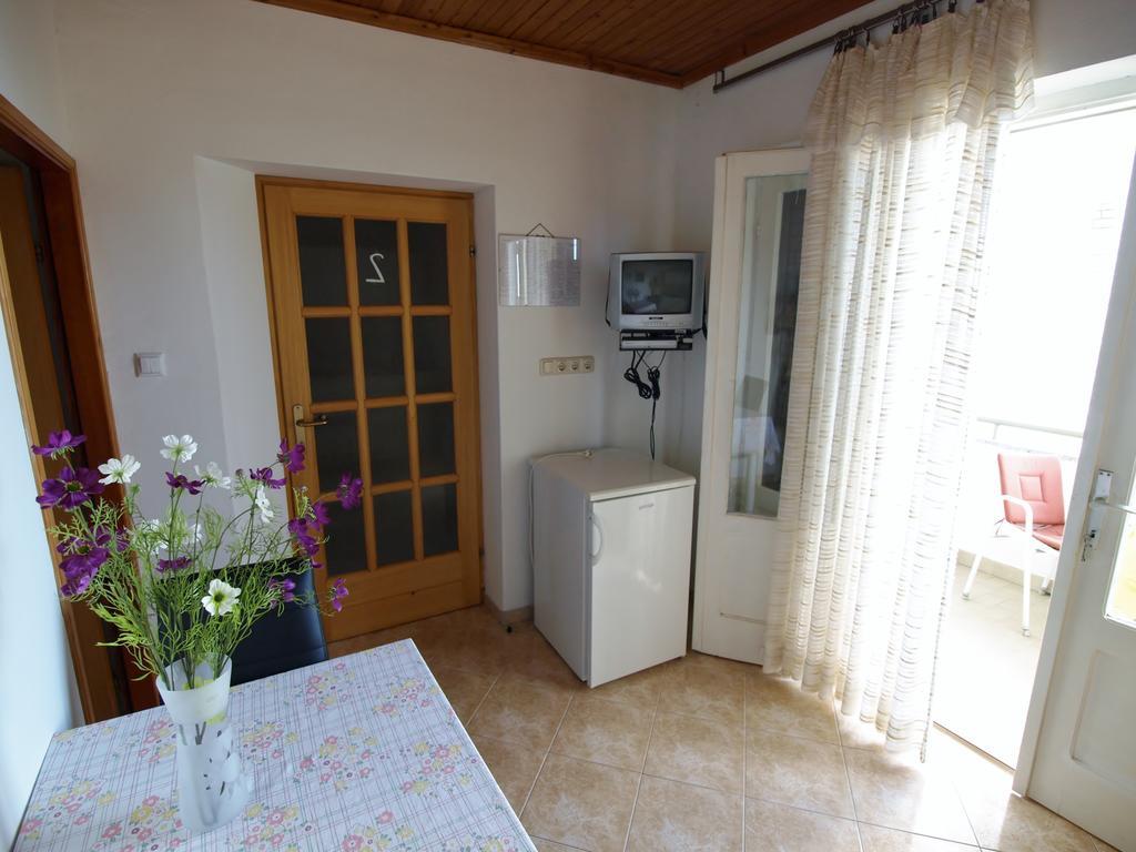 Apartments Biserka راب المظهر الخارجي الصورة